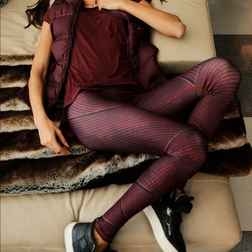 Niyama sol Malbec leggings small